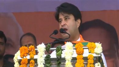 Photo of गुजरात में कांग्रेस की हार पर सिंधिया का तंज, कहा- पार्टी अपना वजूद ढूंढ़ने पर मजबूर