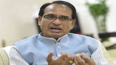 Photo of शिवराज का कांग्रेस पर निशाना, बोले-दिल्ली में मां-बेटे की और मध्य प्रदेश में पिता-पुत्र की कांग्रेस बन गई