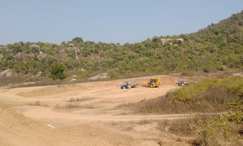 मनरेगा में मशीन राज: