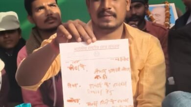 Photo of खून से लिखी चिट्ठी! प्राचार्य को  हटाने की मांग पर एनएसयूआई का आमरण अनशन