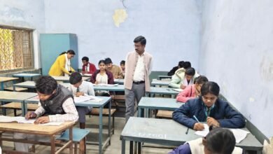 Photo of 10वीं बोर्ड परीक्षा : 25,692 छात्रों ने हल किया अंग्रेजी का पेपर, 180 रहे अनुपस्थित