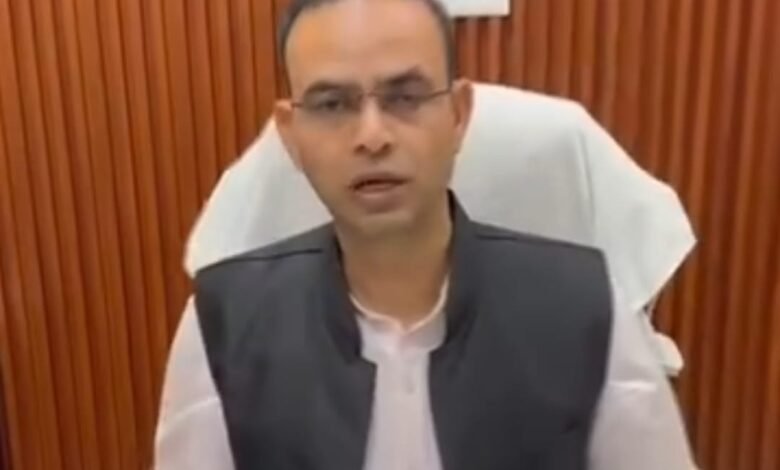 Photo of आदिवासी भूमि पर फर्जीवाड़ा: 3,500 हेक्टेयर जमीन के खेल में 9 नामजद, EOW ने दर्ज किया केस