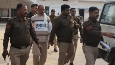 Photo of हर्ष फायरिंग का जश्न पड़ा भारी: 10 वर्षीय बालक को लगी गोली, दूल्हे का पिता गिरफ्तार