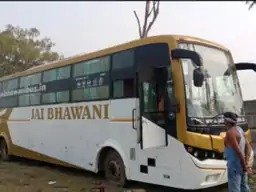 Photo of मारपीट कर बस लूटी, पुलिस घेराबंदी में बरामद