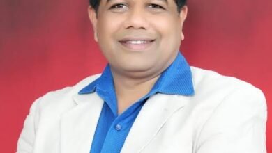 Photo of गुलाब शुक्ला बने समाजसेवा की मिसाल, खुद के खर्चे से बनवाई दो गांवों को जोड़ने वाली सड़क