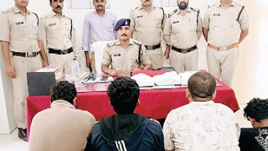 Photo of होटल में चल रहे फर्जी कॉल सेंटर का भंडाफोड़, 4 गिरफ्तार