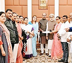 Photo of टीएमसी के 20 बागी सांसदों पर लटकी तलवार, थमाया नोटिस