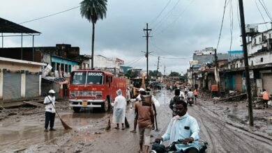 Photo of चित्रकूट में जनजीवन तेजी से सामान्य होने की ओर, राहत और पुनर्वास कार्य युद्धस्तर पर जारी